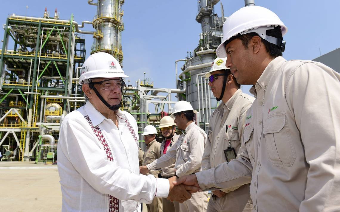 Conoce Reglamento de trabajo del personal de confianza Pemex
